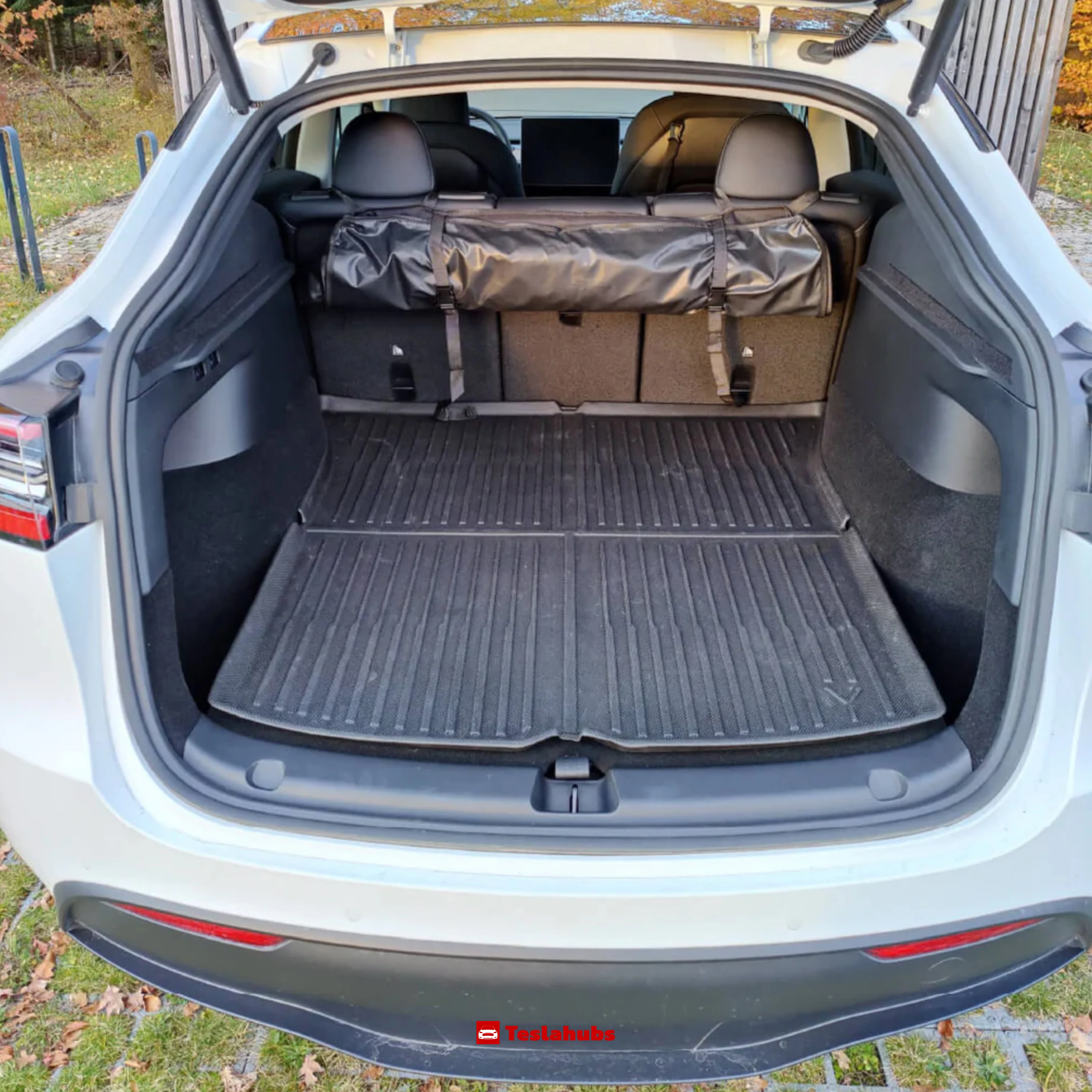 Teslahubs™ Pawsafe Pet Liner Pad for Trunk, Model Y - Image 4